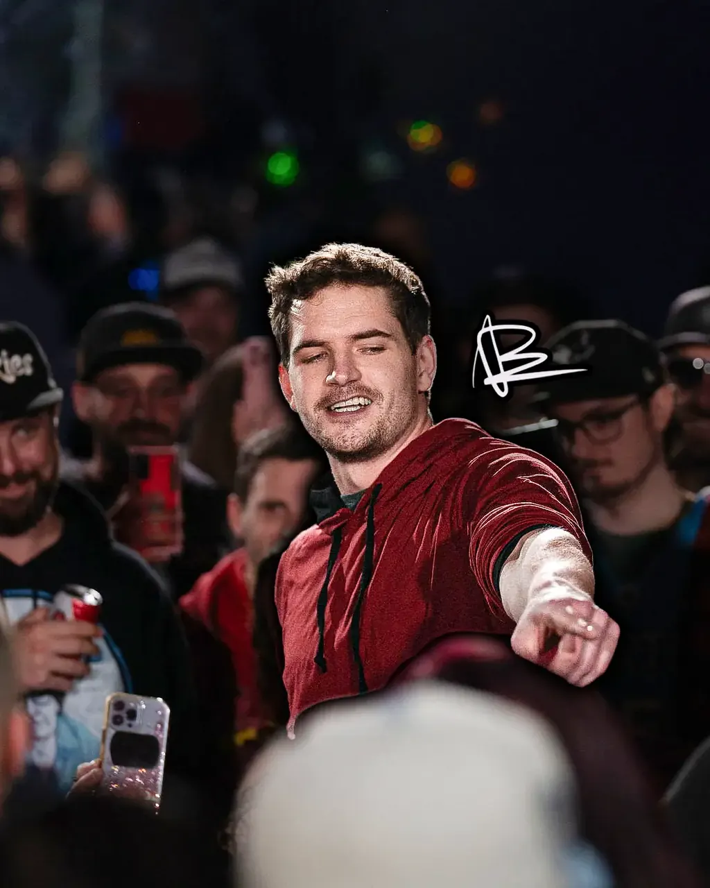 Anderson performing at a battle rap event